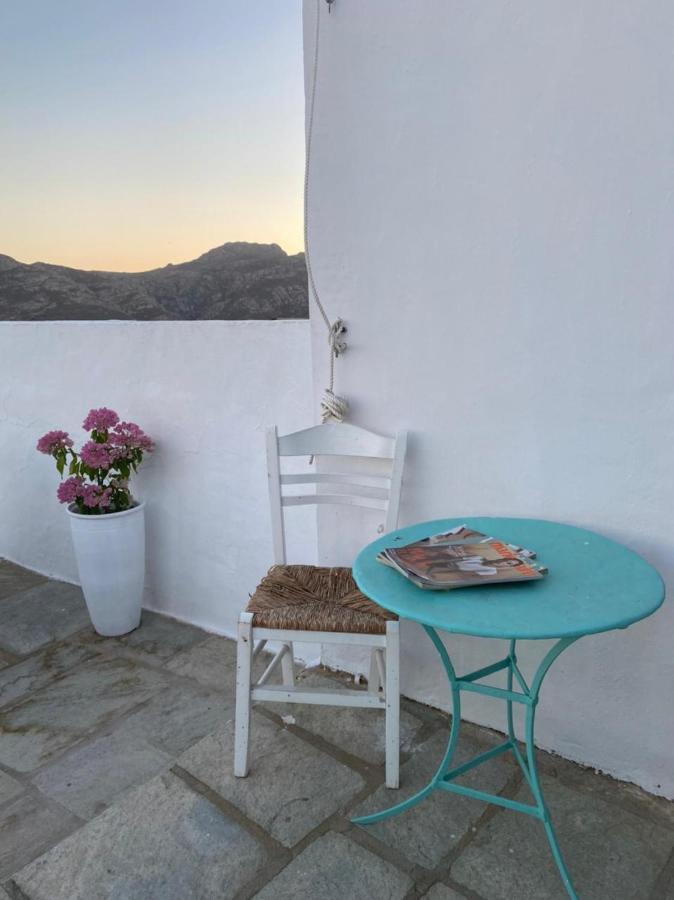 Windhouses Serifos Exterior photo