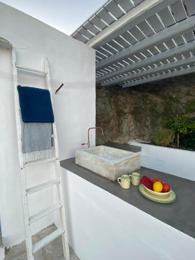 Windhouses Serifos Exterior photo