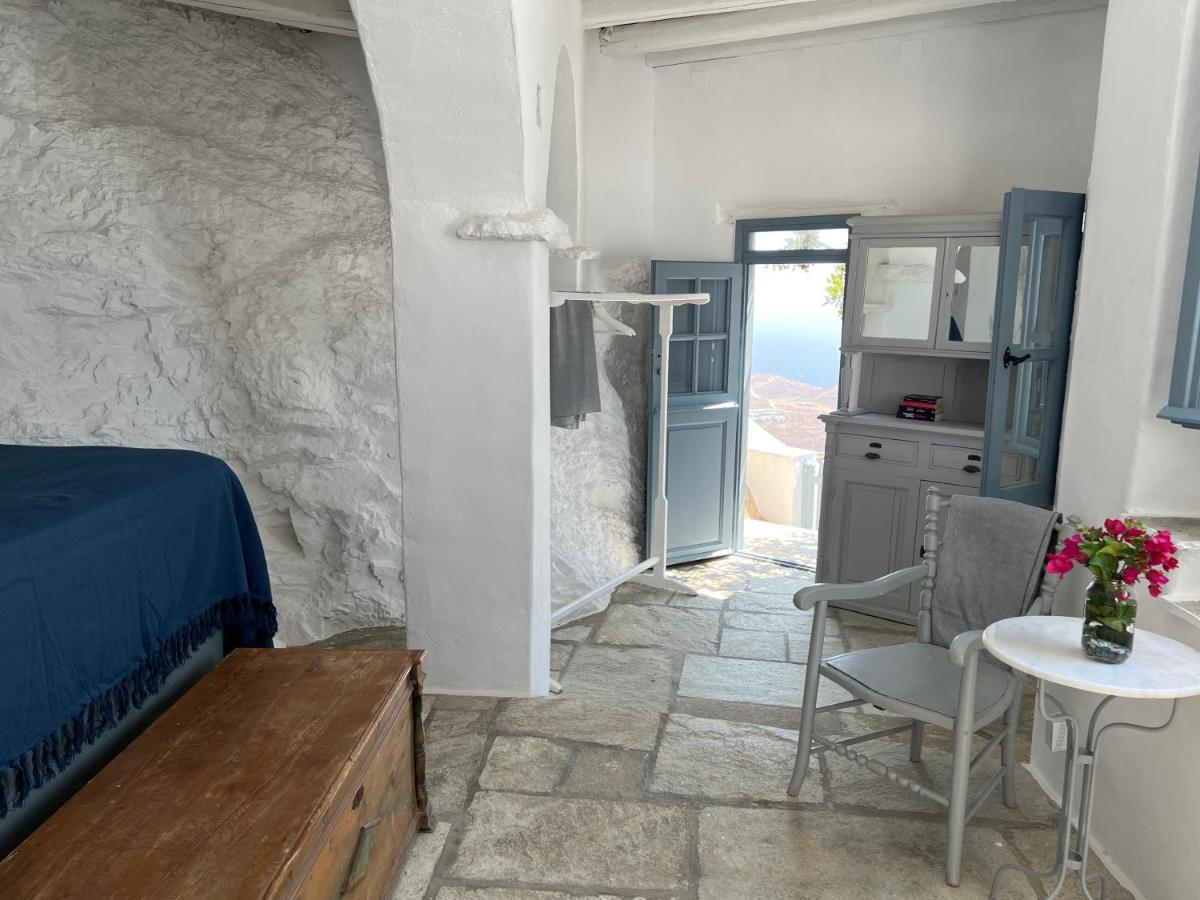 Windhouses Serifos Exterior photo