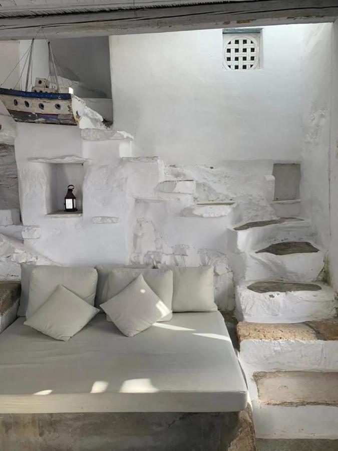 Windhouses Serifos Exterior photo