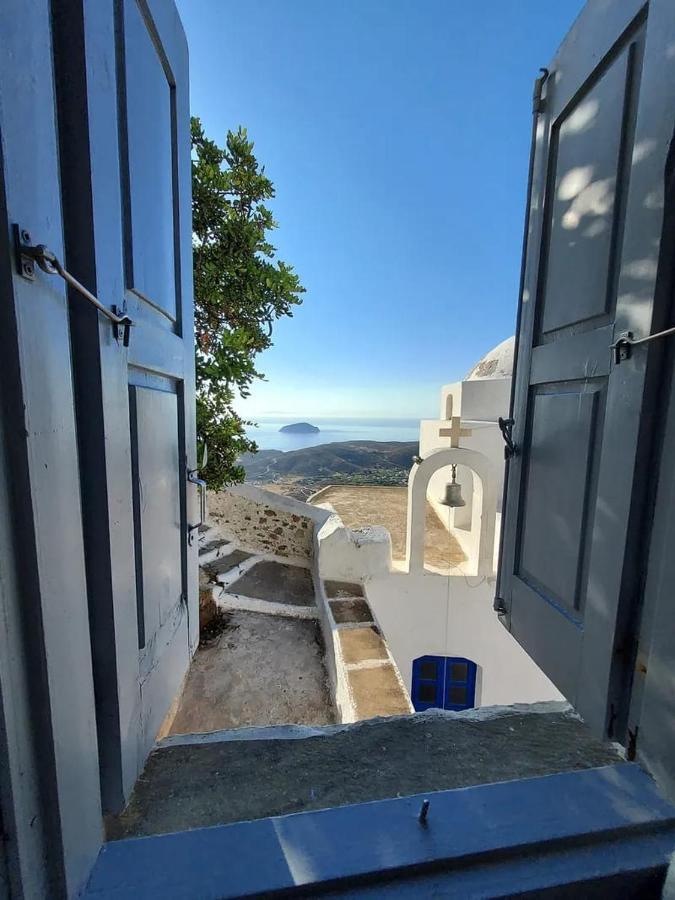 Windhouses Serifos Exterior photo
